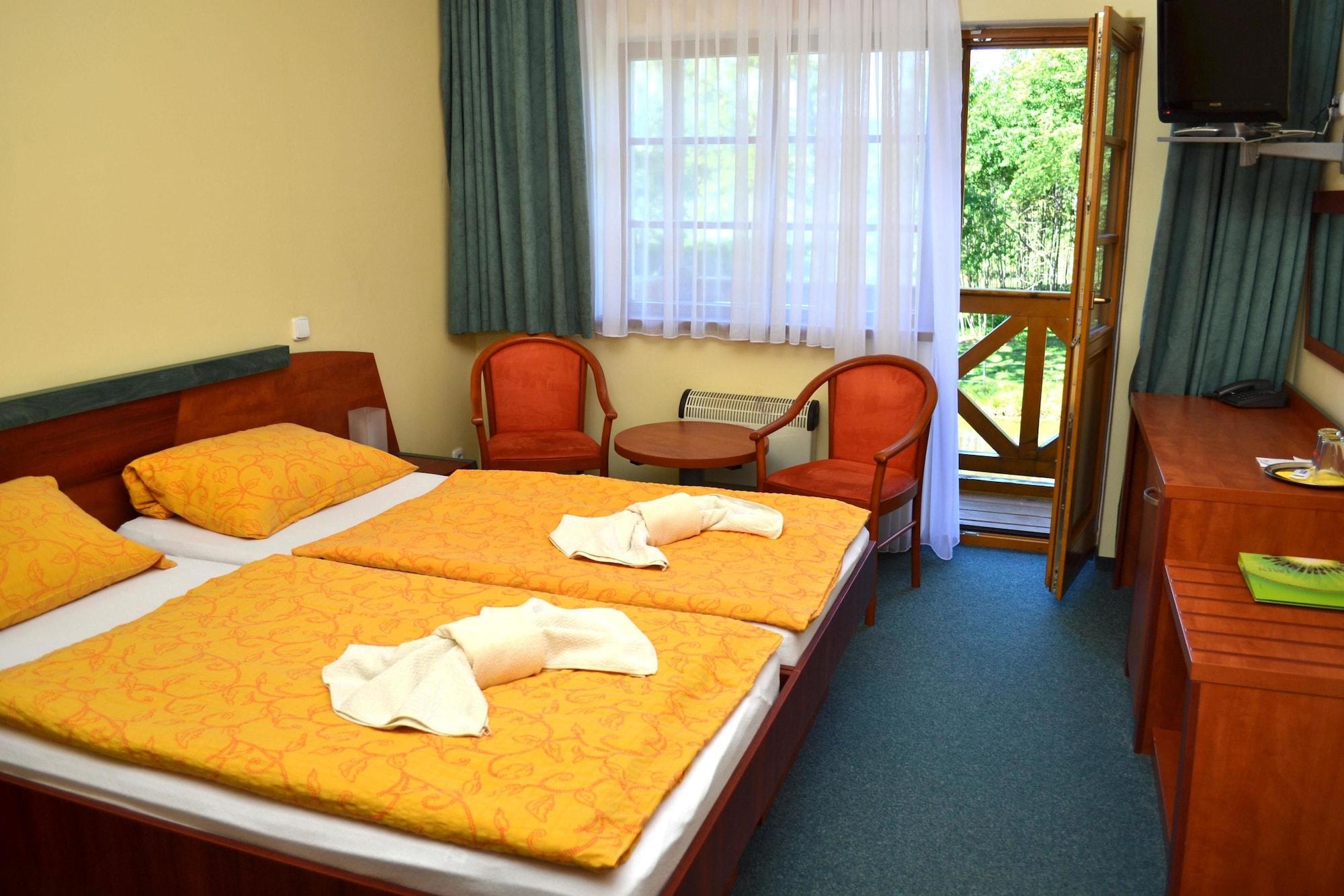 Hotel Resort Stein Cheb Exterior photo