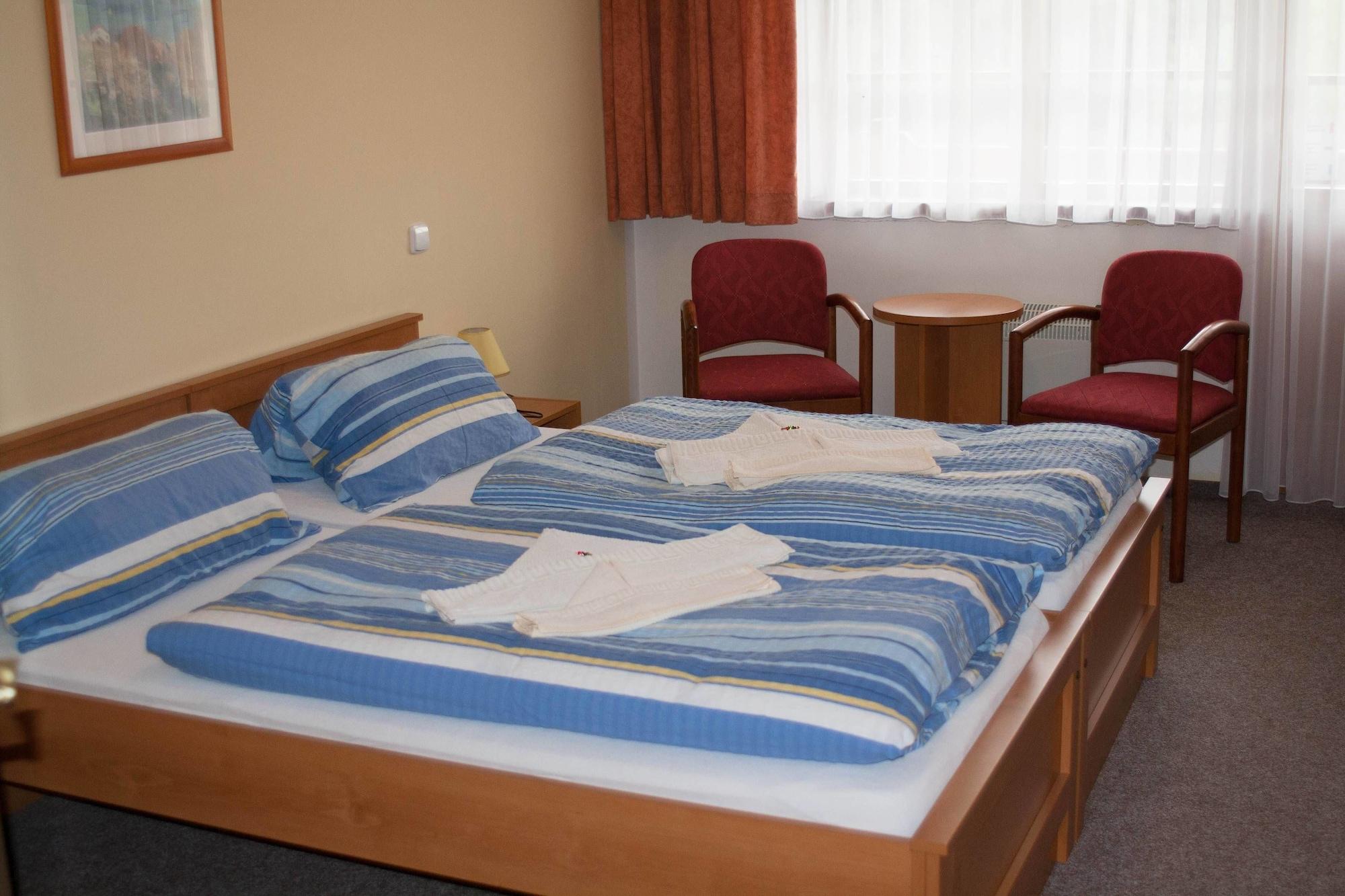 Hotel Resort Stein Cheb Exterior photo