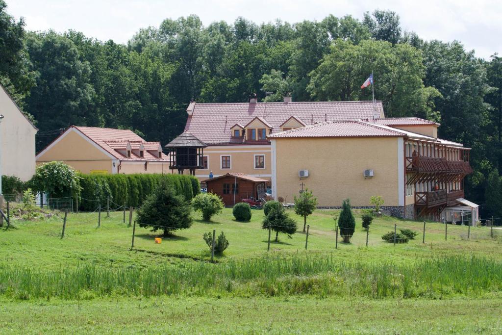 Hotel Resort Stein Cheb Exterior photo
