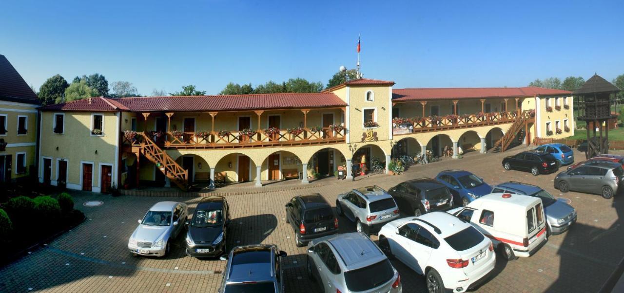 Hotel Resort Stein Cheb Exterior photo